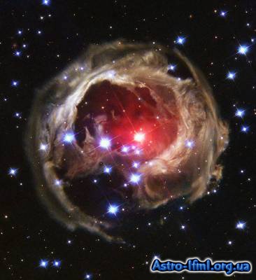 Light Echo - Illuminates Dust Around Supergiant Star V838 Monocerotis